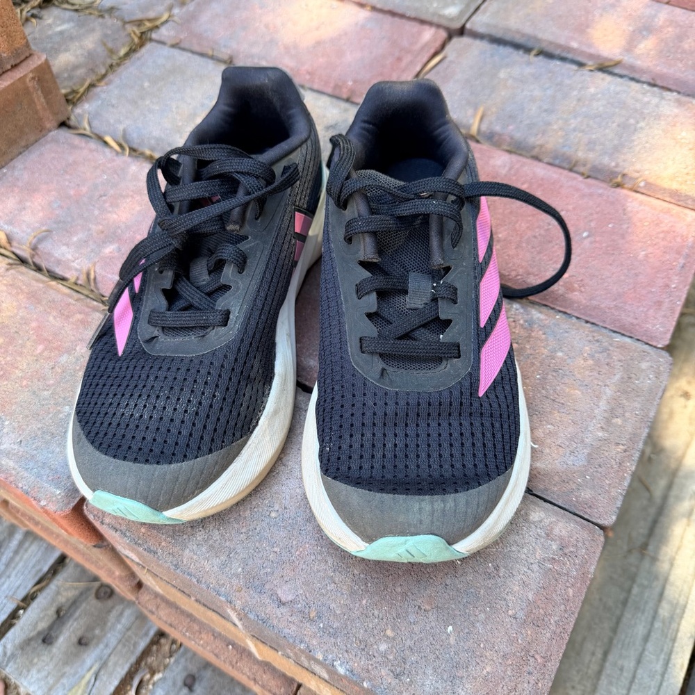 adidas Kids size 1 Black and Pink sneakers‎